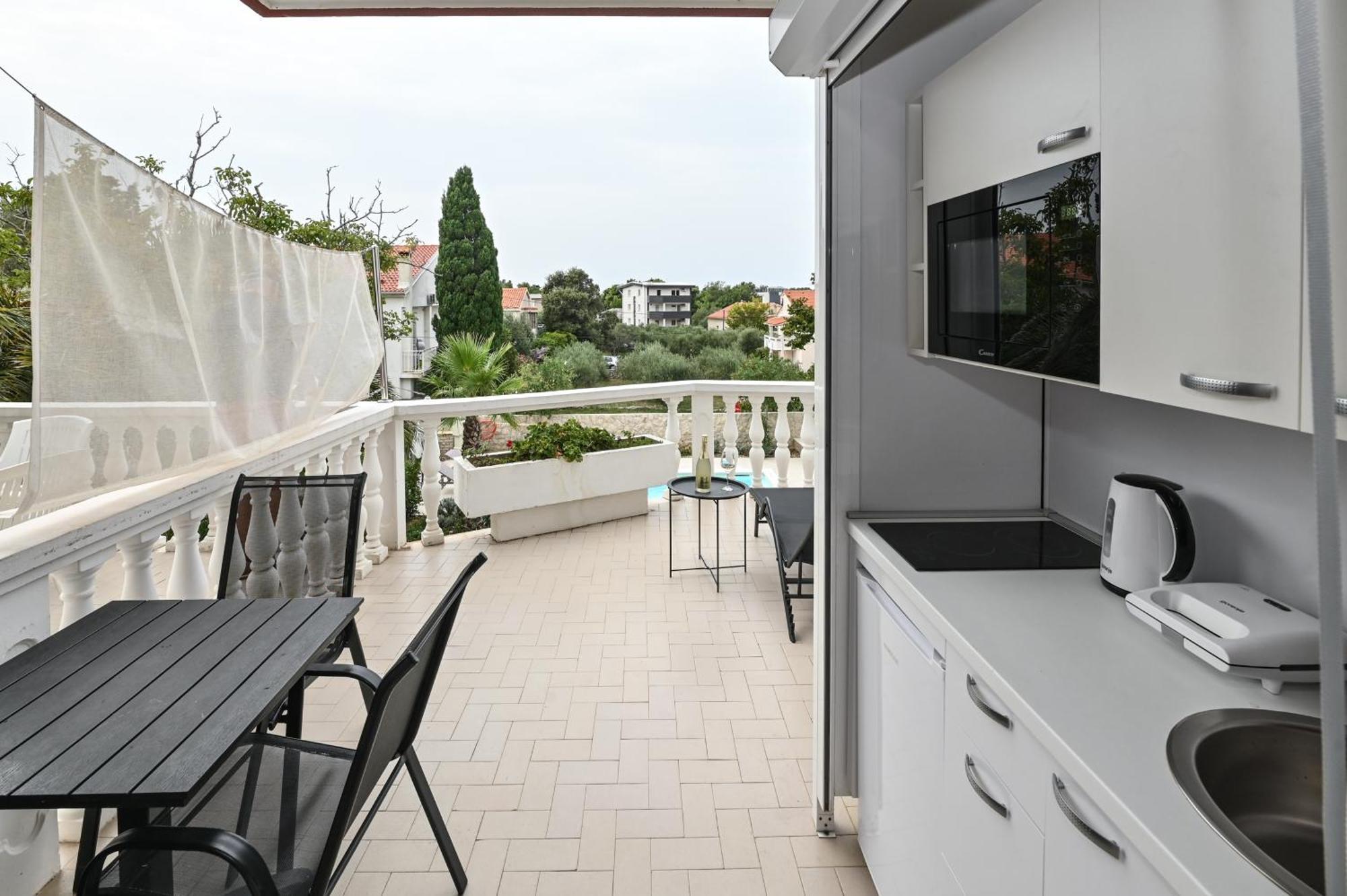 Seagull Pool Apartments & Studios 노바야 외부 사진