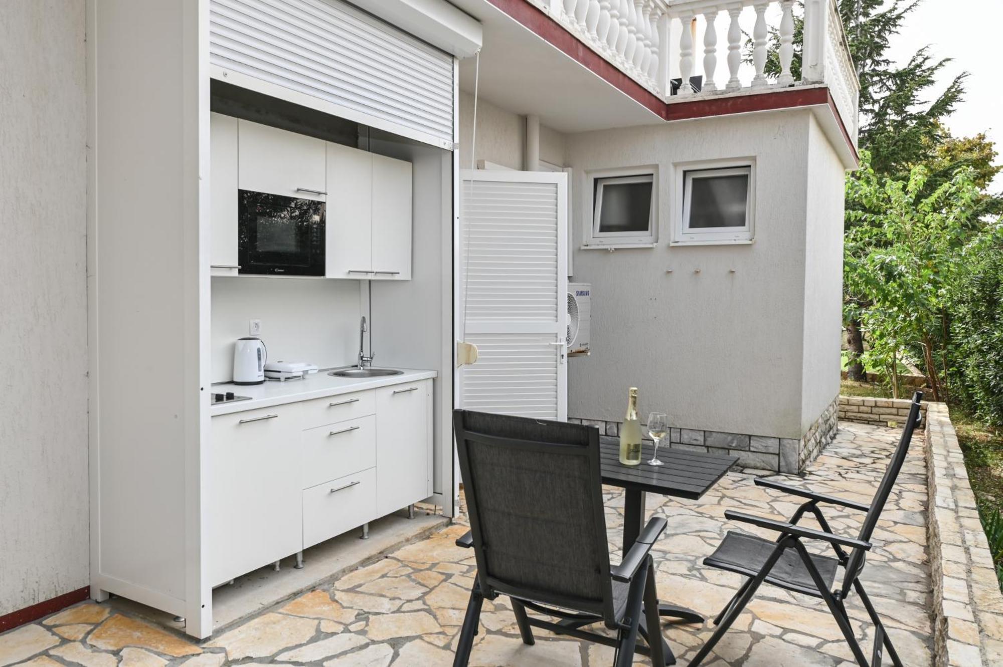 Seagull Pool Apartments & Studios 노바야 객실 사진