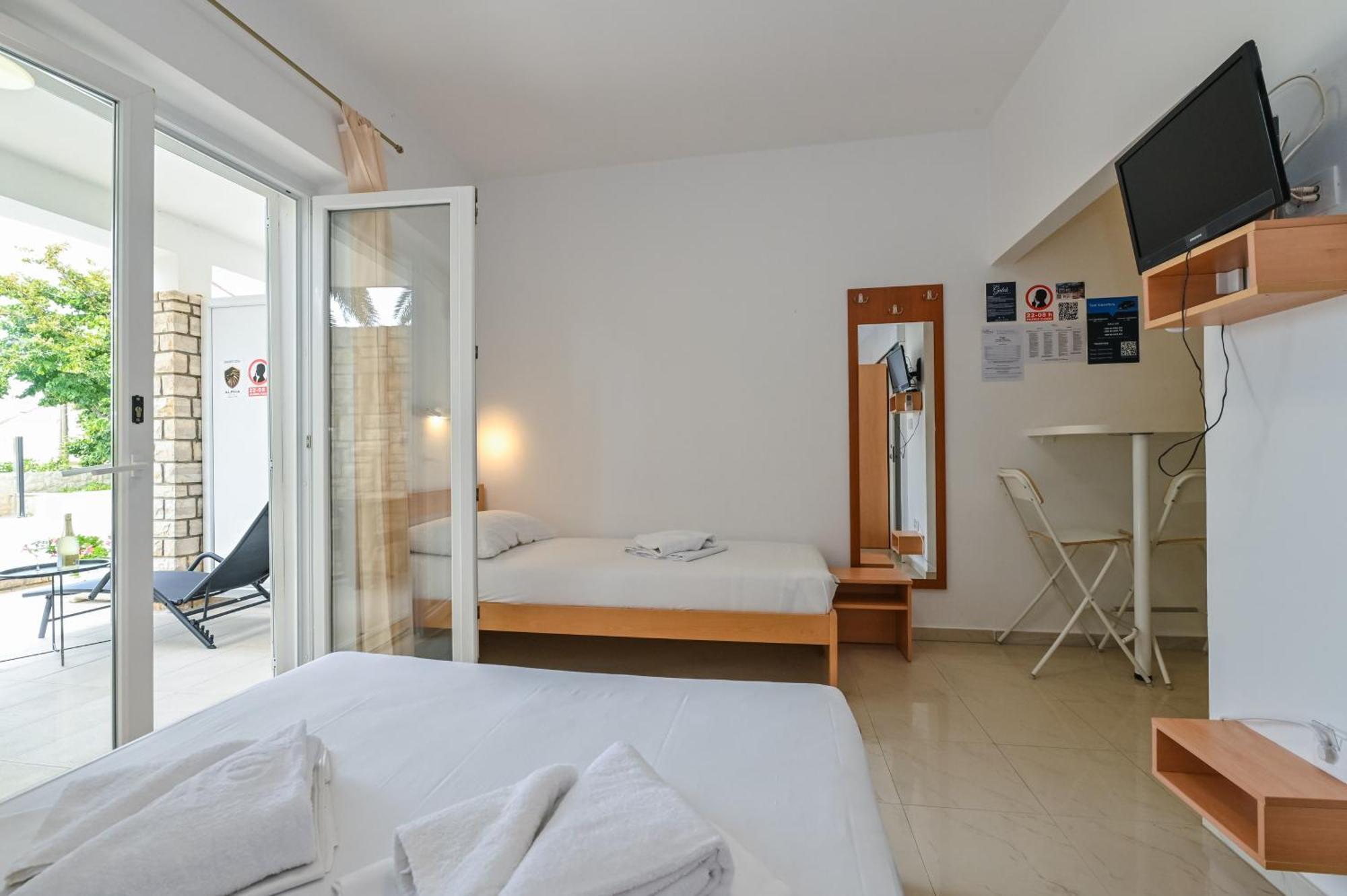 Seagull Pool Apartments & Studios 노바야 객실 사진